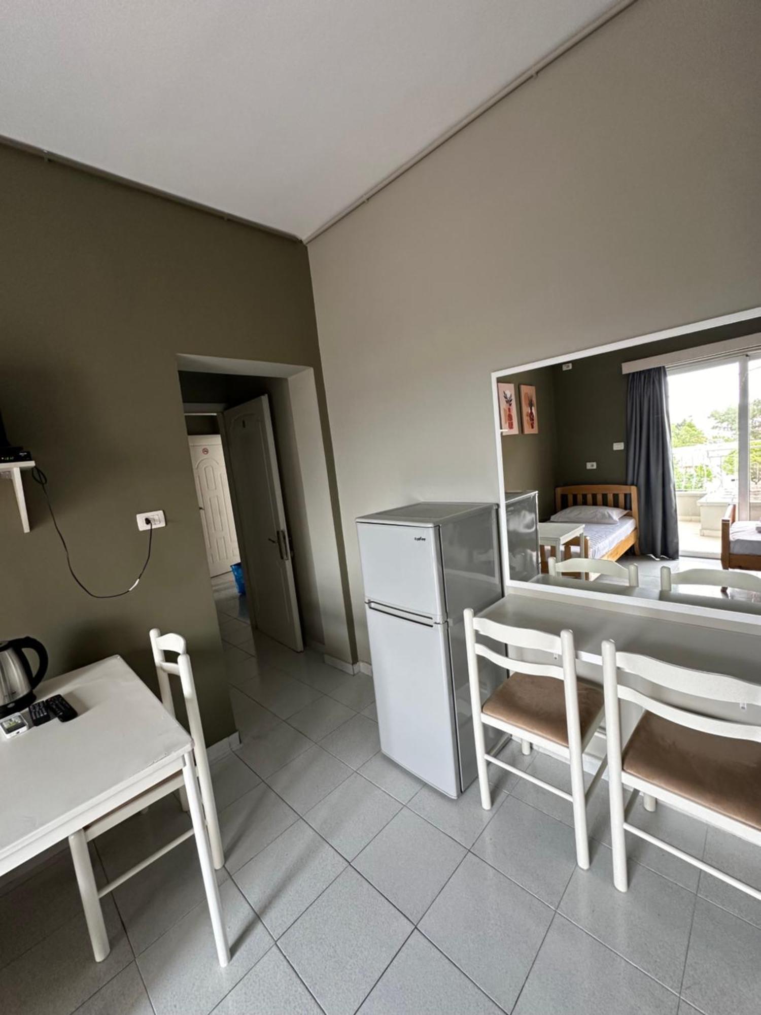 Olivias Apartments City Center Sarandë Exteriér fotografie